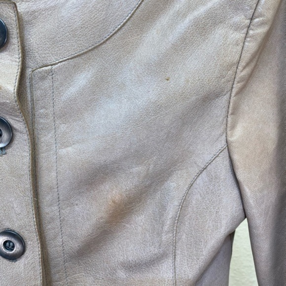 Giorgio Armani 100% Buffalo leather and African Ethiopia Lining 100% silk jacket - Picture 10 of 16